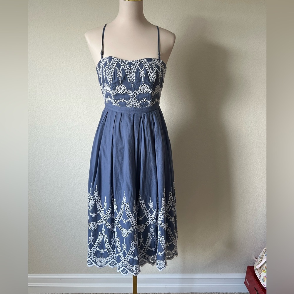 Kendall + Kylie Halter-Neck Eyelet Midi Dress – Size S